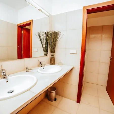 Villa Casa De Alfena - Com Jardim E Piscina Privada *