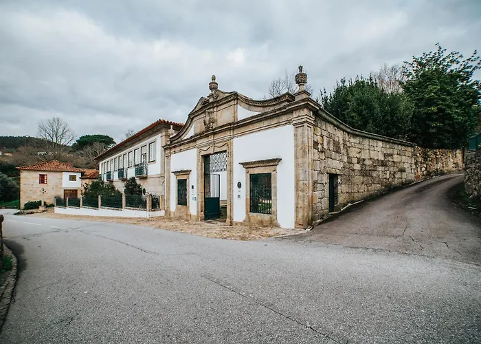 빌라 Casa De Alfena - Com Jardim E Piscina Privada *