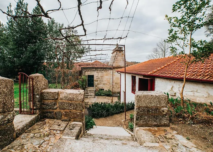 Casa De Alfena - Com Jardim E Piscina Privada 포보아데란호소