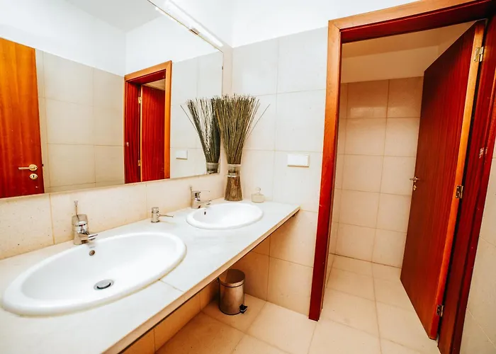 빌라 Casa De Alfena - Com Jardim E Piscina Privada *