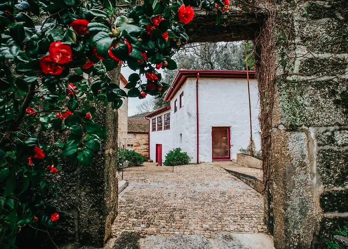 Casa De Alfena - Com Jardim E Piscina Privada *