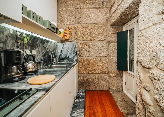 Casa De Alfena - Com Jardim E Piscina Privada 빌라 *