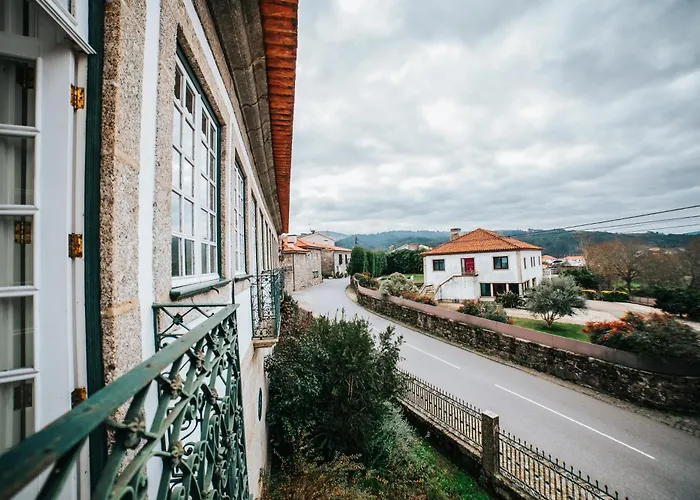 Casa De Alfena - Com Jardim E Piscina Privada 빌라