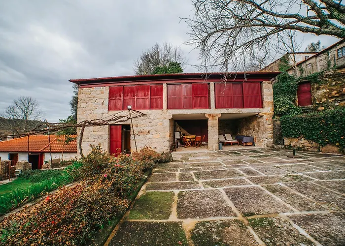 Casa De Alfena - Com Jardim E Piscina Privada 포보아데란호소